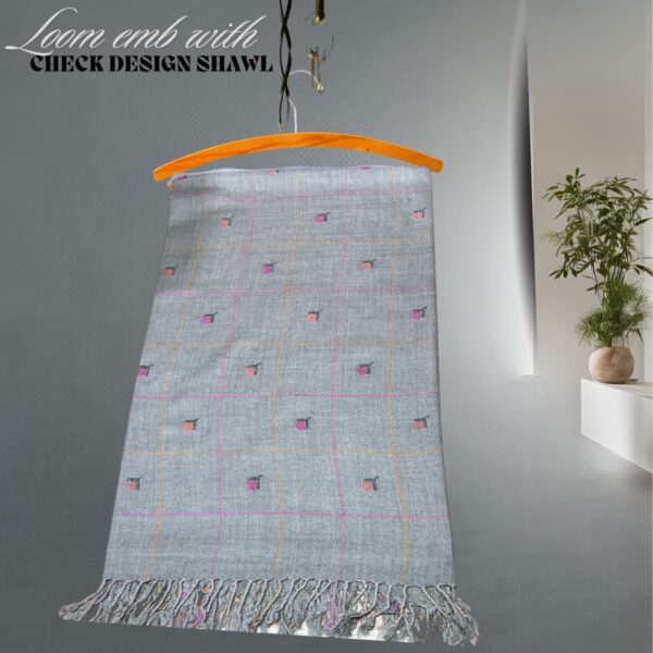 LOOM EMB WOOL CHECK SHAWL